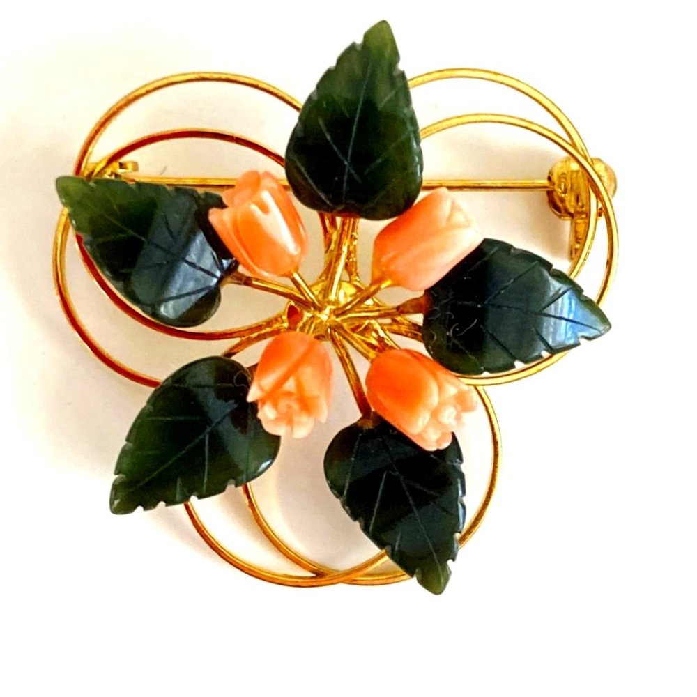 Brooch bouquet of Canadian jade with coral